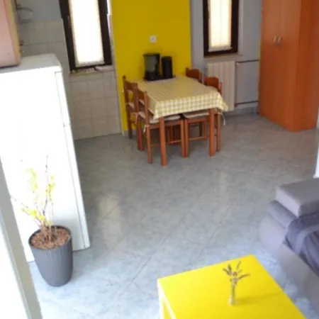 And With Parking Space - 24373 Guest house
